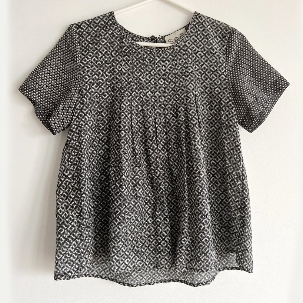 Sea NY silk/cotton voile pleated short sleeved blouse, womens size 4